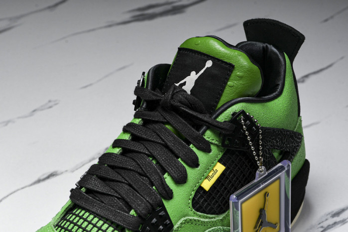 AIR JORDAN JORDAN 4 RETRO 