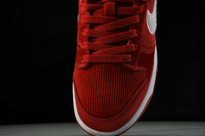 Nike Dunk Low GS “Valentine