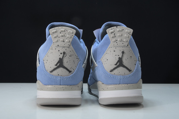Air Jordan 4 Retro University Blue CT8527-400