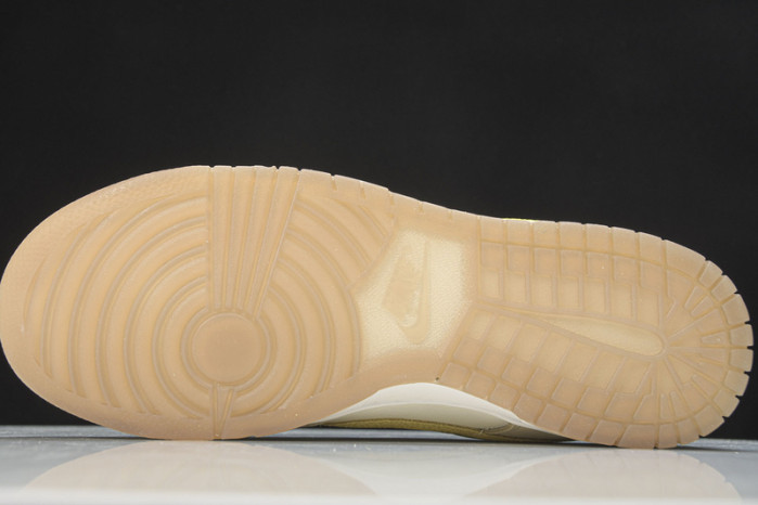 Nike Dunk Low Lemon Drop DJ6902-700