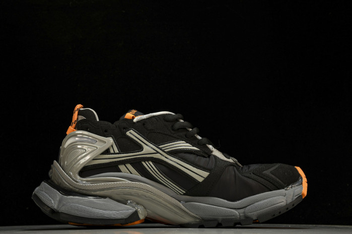 BLCG RUNNER   110308