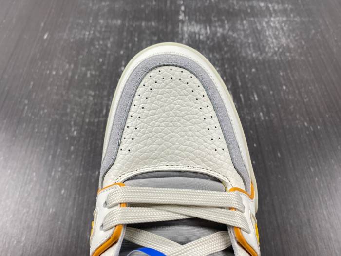 LV SNEAKER LOW   12111