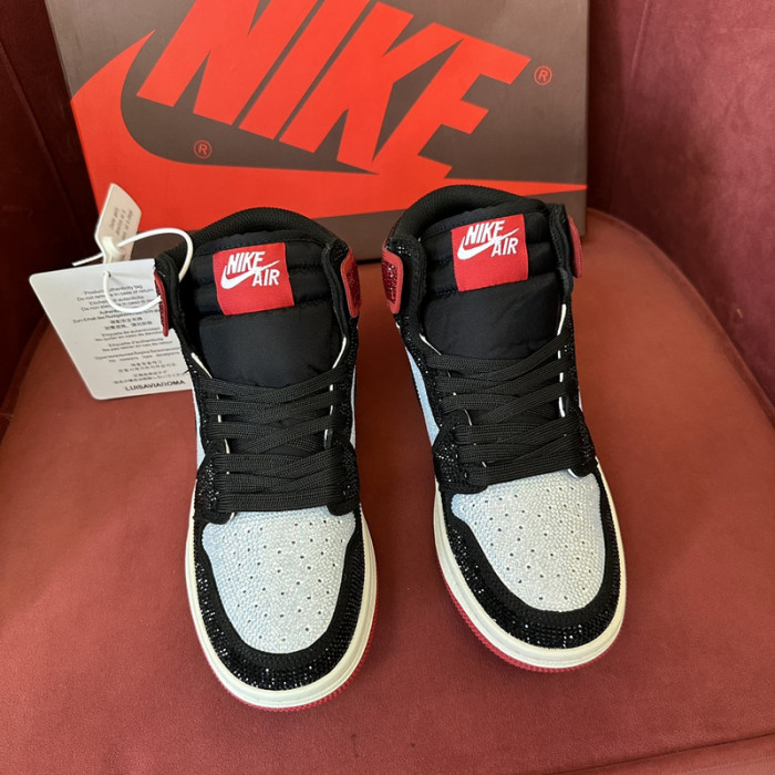 AIR JORDAN 1 RETRO  AJ-10