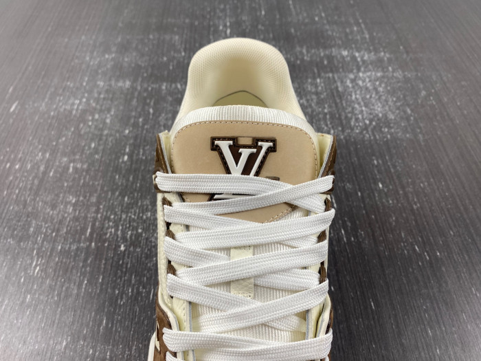 LV SNEAKER LOW 121801
