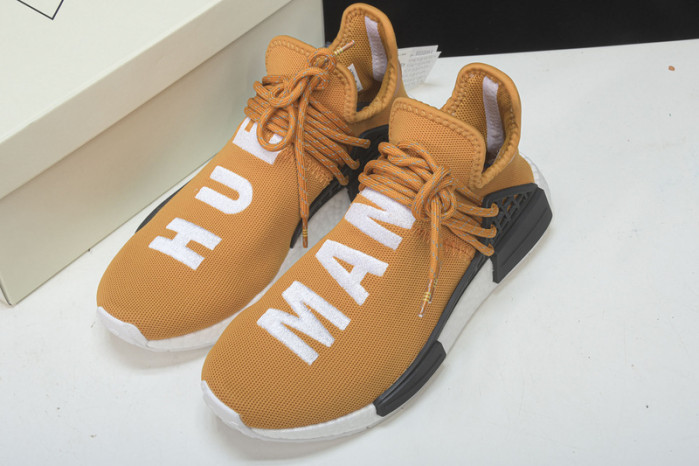 Ad1d*s nmd r1 pharrell hu hue man tangerine  bb3070