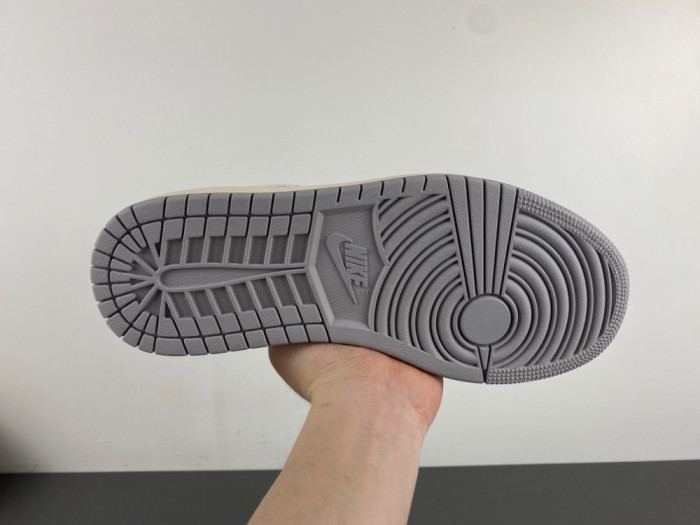 BURBRRY x Travis Scott x Nike Air Jordan 1 Low BB6588-315