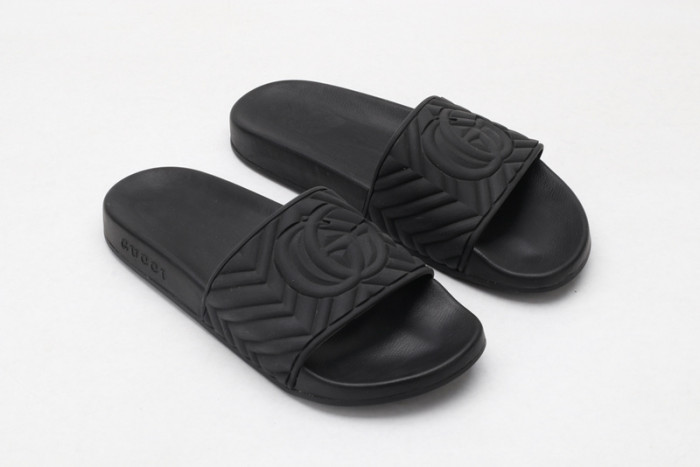 Gv*c slippers all  black