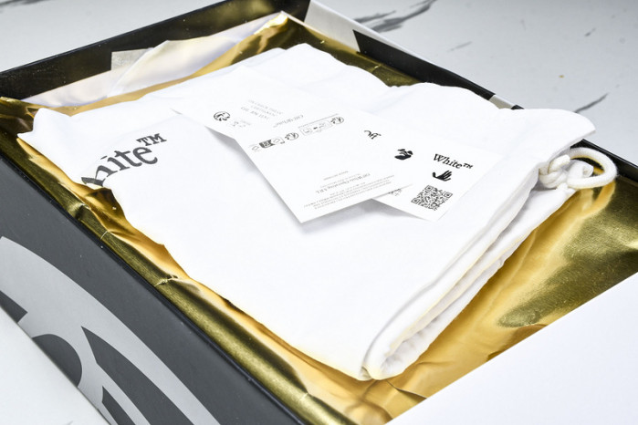 OF C/O  SNEAKER  FOR-122401