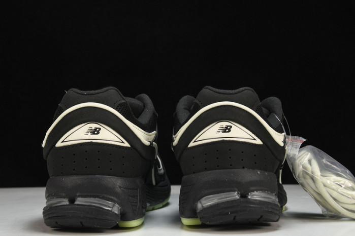 Randomevent x UNIK x New Balance  ML2002RZ