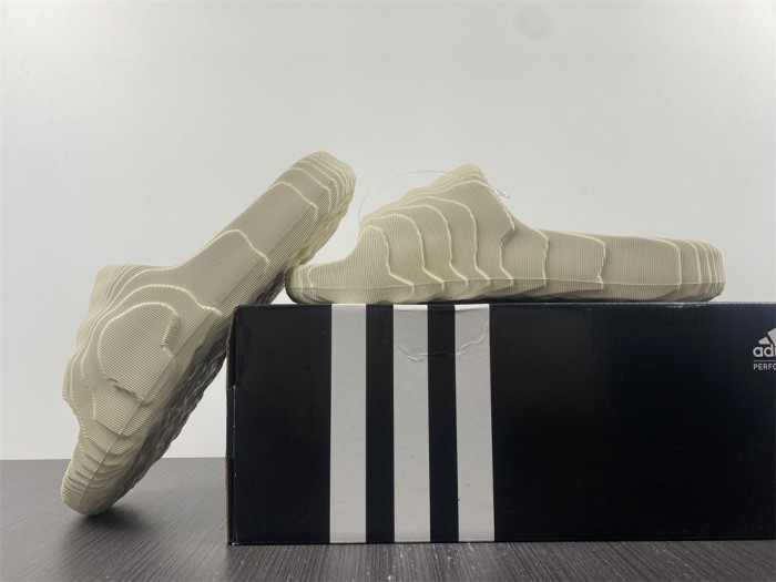 Ad1d*s new colleettion 660211