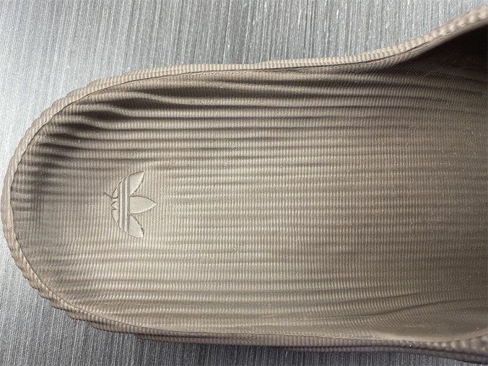 Ad1d*s new colleettion  660208