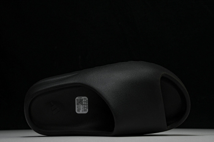 Y**zy slide onyx  hq6448