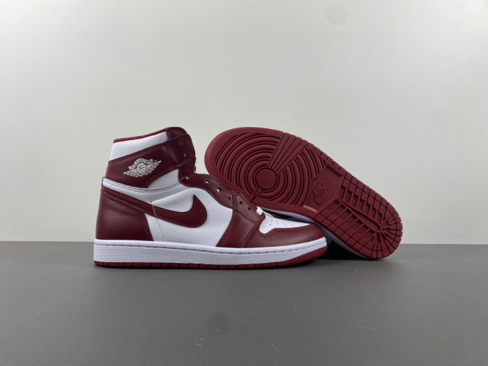 Air Jordan 1 High OG “Team Red”   DZ5485-160