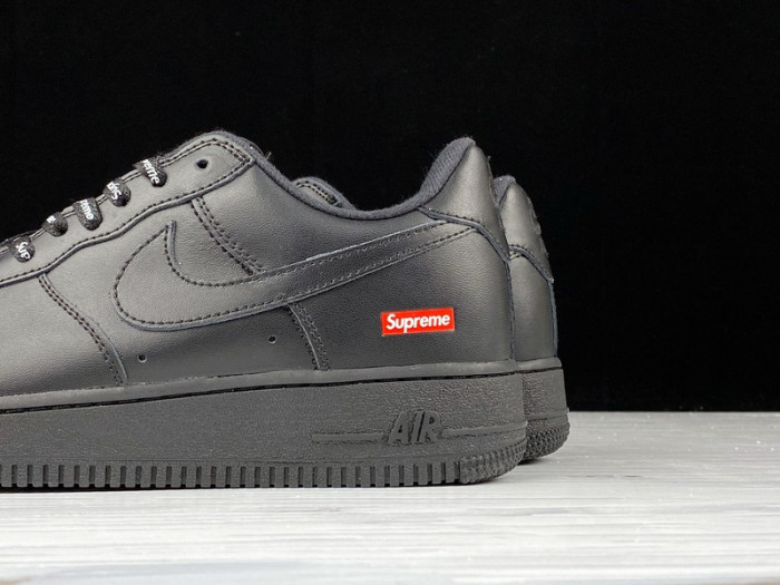 Svp*me x nike air force 1  cu9225-100-001