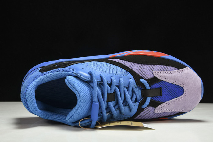 Y**zy boost 700 "hi-res blue" hp6674