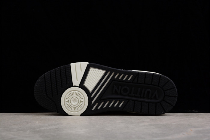 LV SNEAKER LOW YEE-016