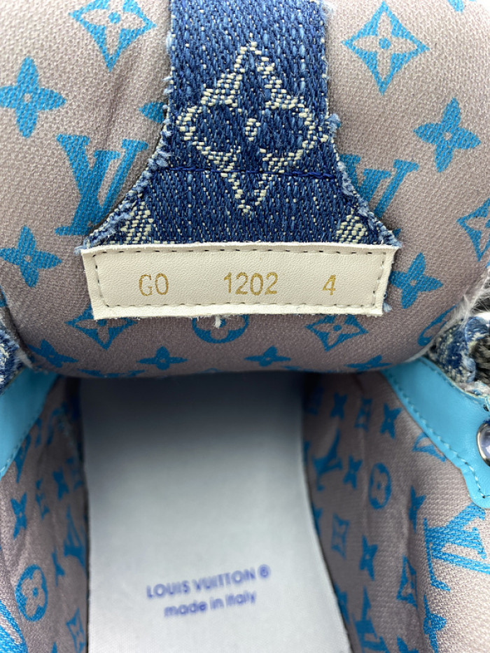 LV SNEAKER LOW  81702