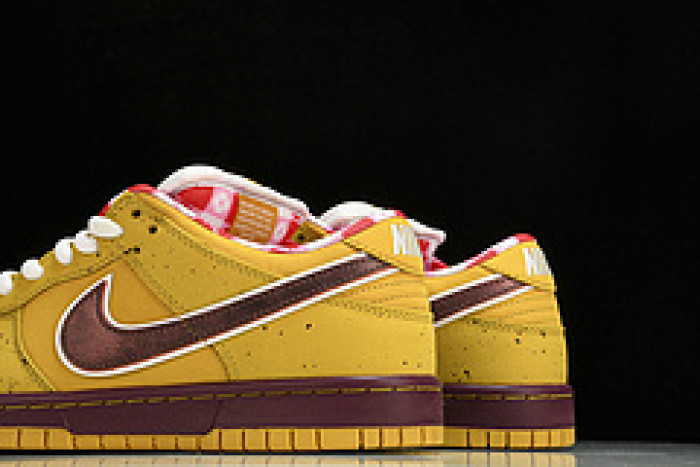Nike Dunk Low “Yellow Lobster” 313170-137566