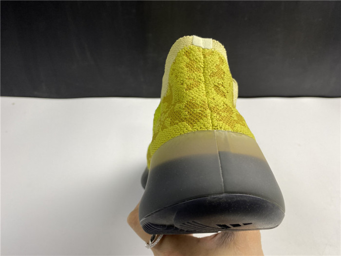 ad1d*s Y**zy boost 380 hylte glow fz4990