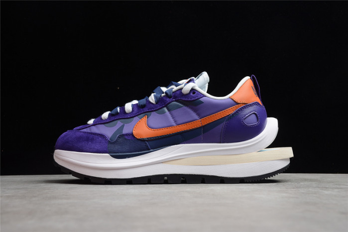 Nike Vaporwaffle sacai Dark Iris  DD1875-500