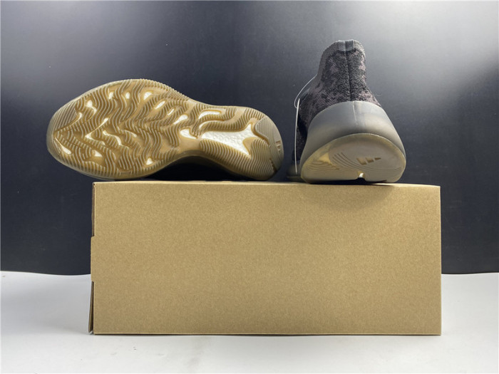 ad1d*s Y**zy boost 380 “onyx” reflective h02536