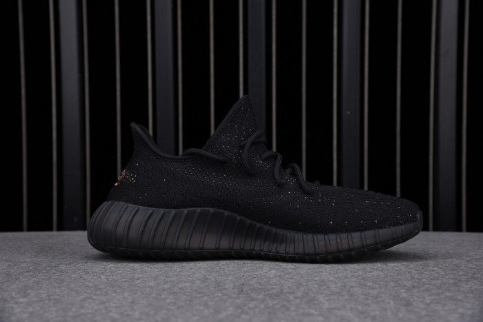ad1d*s Y**zy boost 350 v2 core black copper by1605