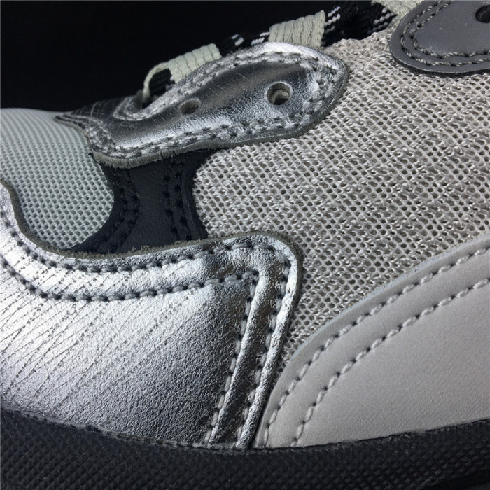 BLCG TRIPLE TRAINER ‘GRAY SILVER‘ 541624 W09E1 7320