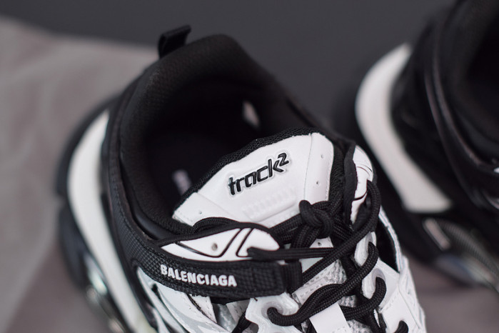 BLCG Track.2 black and white 570391 W2GN3 1090