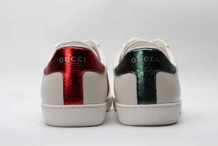 Gv*c ace embroidered low-top sneaker white with bee