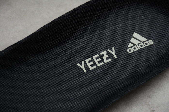 ad1d*s Y**zy boost 700 mnvn black and white  fv4445