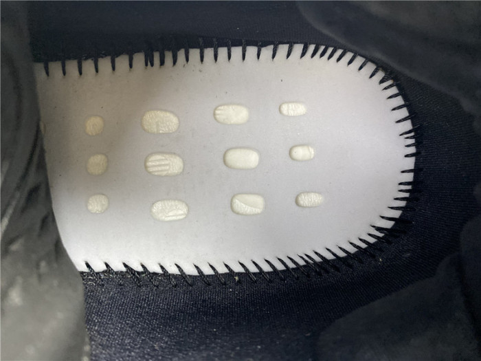 ad1d*s Y**zy boost 380 “onyx” reflective h02536