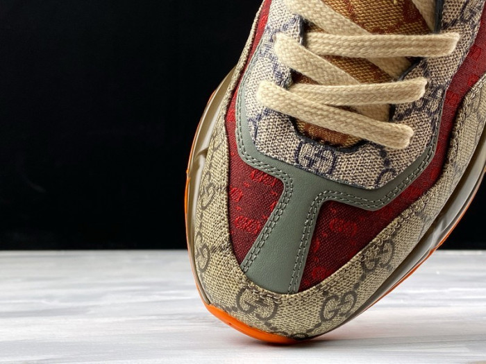 Gv*c rhyton vintage trainer sneaker 620185 99wg0 6060