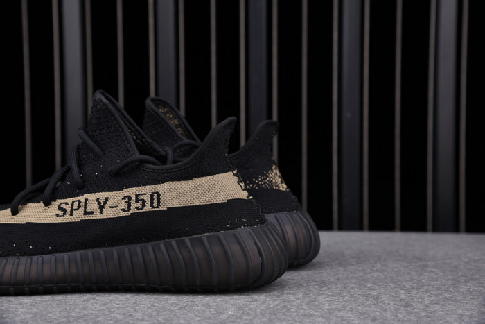 ad1d*s Y**zy boost 350 v2 core black green by9611