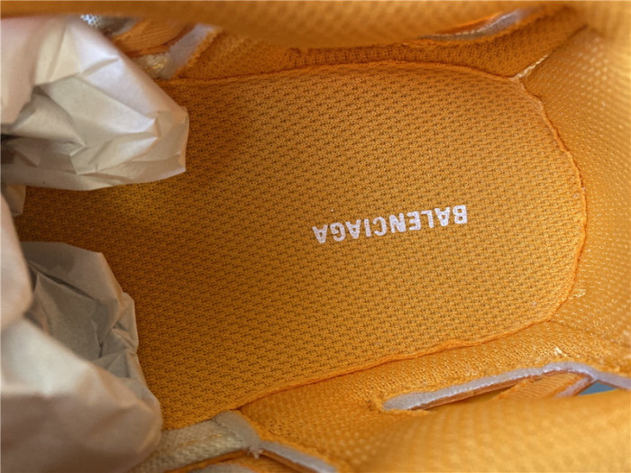 BLCG Track.2 Beige Blue Orange (W) 568615W2GN55817