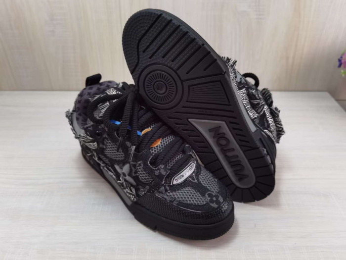 LV SNEAKER LOW  81703