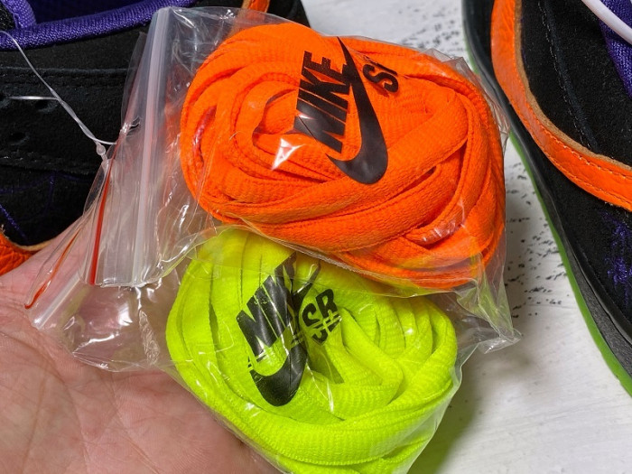 Nike SB Dunk Low Night of Mischief Halloween  BQ6817-006